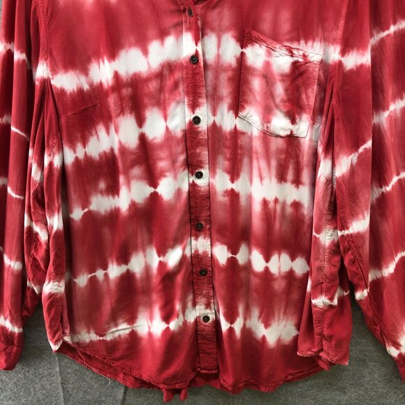 Torrid Twill Button Up Shirt Womens 2X Red White Tie Dye Long Sleeve Rayon - Picture 4 of 9